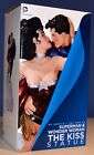 DC COLLECTIBLES SUPERMAN AND WONDER WOMAN THE KISS STATUE 