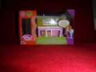 Polly Pocket Vintage 2003 POLLY VILLLA Candy Shop Magnetic Cool Complete Boxed