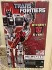 Hasbro Transformers Generations Titan Class Metroplex with Autobot Action Figure