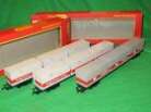 3 Triang Hornby OO gauge R633 Freightliner Wagon + 20 foot Containers VGC boxed